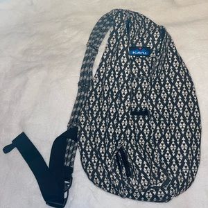 Kavu black and white tribal print bag